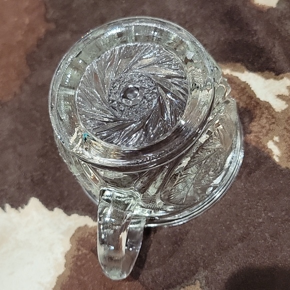 L.E. Smith Glass ~ Aztec Pattern Punch Cups ~ Set of 8 - Picture 7 of 7